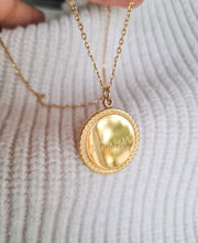 Charger l'image dans la galerie, Collier Médaille ' Tressée '