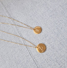 Charger l&#39;image dans la galerie, Collier Médaille et pierre de Naissance
